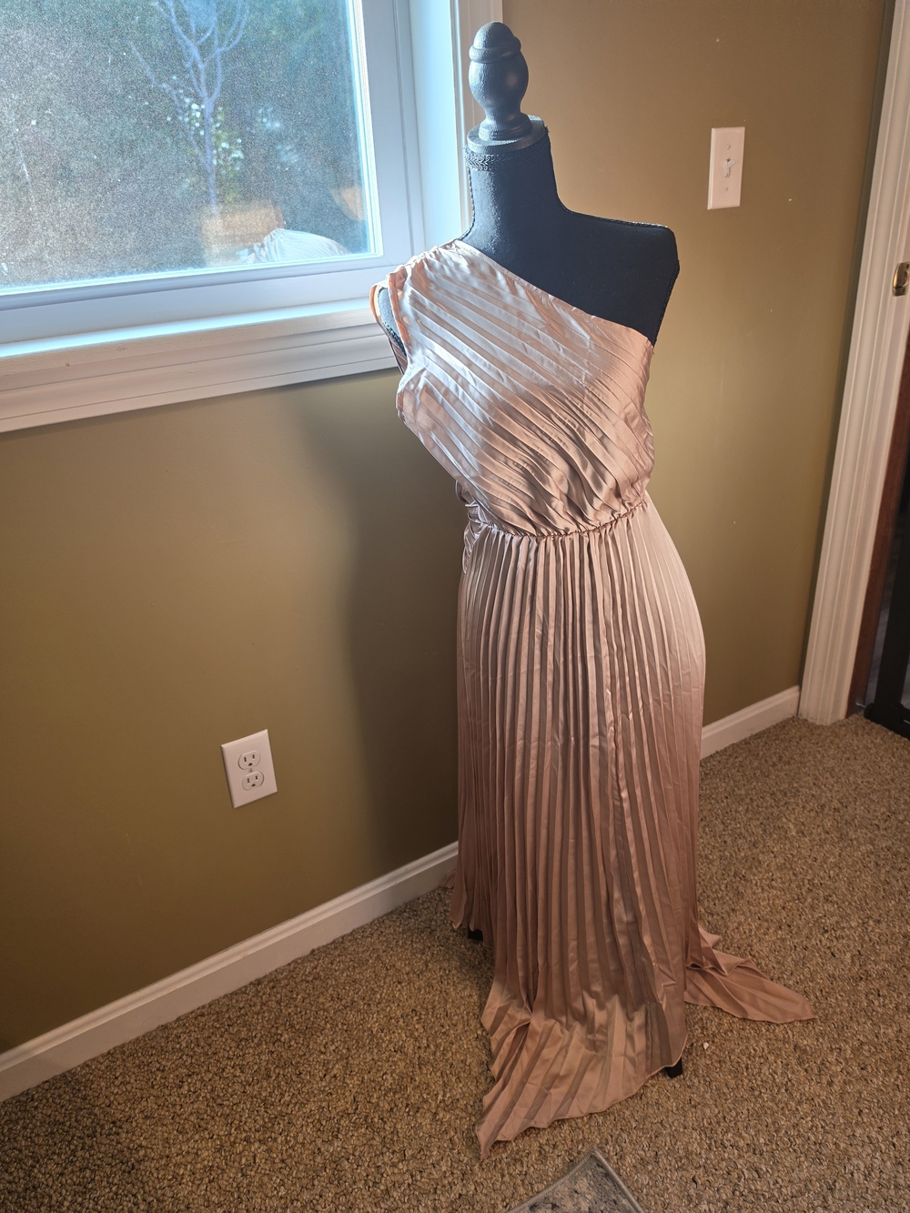 One-Shoulder Pleated Maxi Dress in Gold